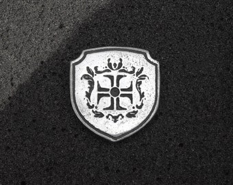 Iron Clan’s Crest Lapel Pin • Bijoux Iron Clan