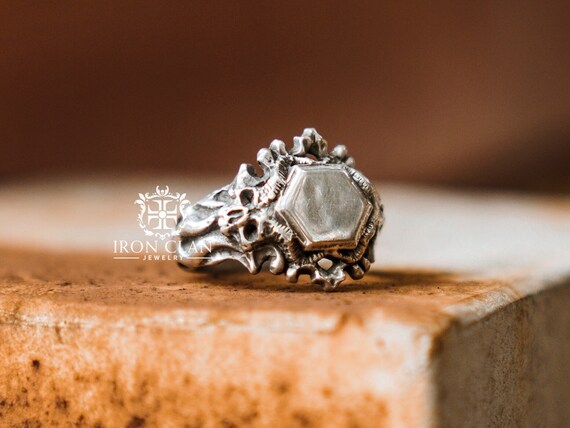 Gothic signet ring discount