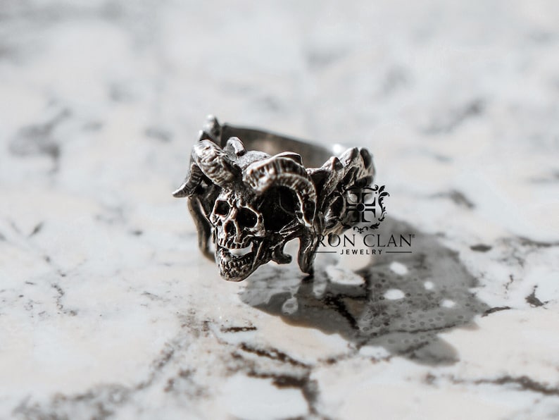 AZAZEL 2 Handsculpted Ring Skull Demonology Ring zdjęcie 1