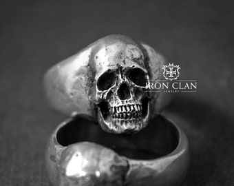 CLASSIC INFINITY (Handsculpted Ring • 925 Silver & Gold Skull Ring)