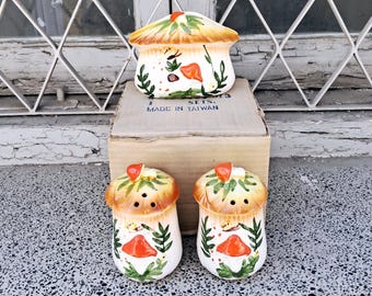 Vintage NOS Ceramic Mushroom Salt n Pepper Shakers- Napkin Holder Set