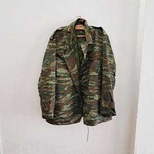 Chaqueta militar vintage de camuflaje