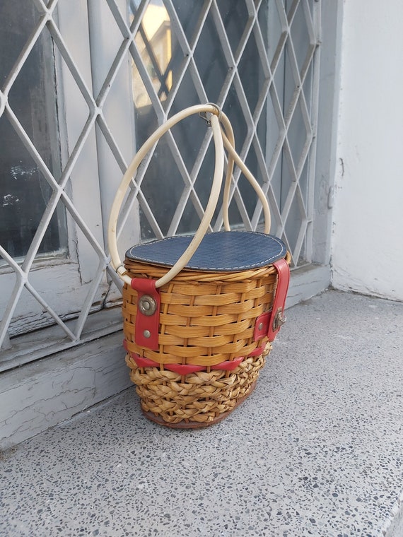 Vintage Wicker/Rattan Handmade Purse - image 3