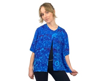 vintage années 80 Bright Blue Floral Short Sleeve Button Down Boxy Blouse