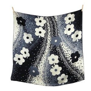 Vintage 60s Mod Psychedelic Black Grey & White Floral Square Bandana Neck Tie Scarf