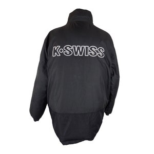 Vintage 90s Y2K ropa de calle masculina ropa deportiva atlética marca K-Swiss Spellout negro roll cuello cremallera hasta acolchado abajo pluma puffer chaqueta