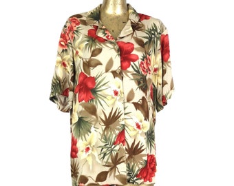 Vintage 70s Tropical Hawaiian Floral Collared Half Sleeve Button Up Shirt