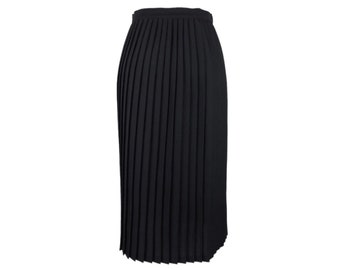 Vintage 90s Mod Chic High Waisted Black Basic Pleated Straight Silhouette Midi Skirt | 26 Inch Waist