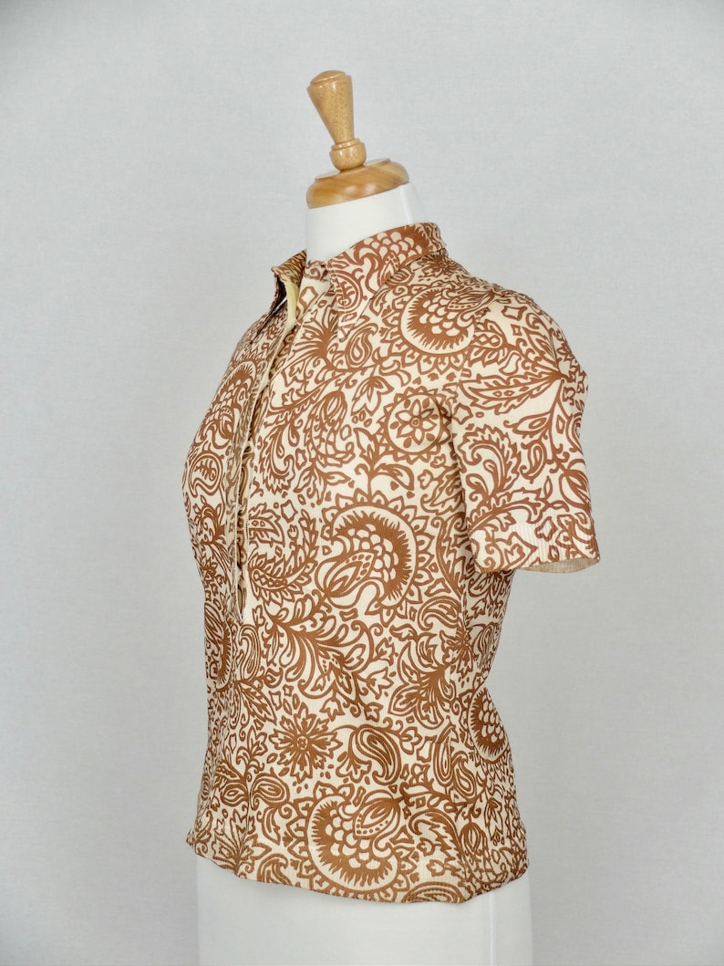 Vintage 1960/'s Mod Abstract Paisley Button Up Blouse with Pointed Collar