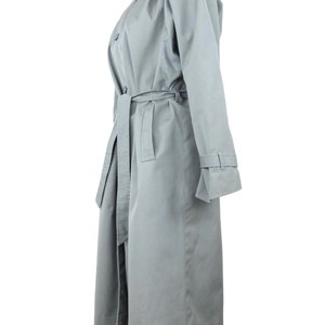 Vintage 70s Mod Hippie Utility Streetwear Basic Solid Grey Mockneck Button Down Long Trench Coat with Waist Tie | Women’s Size S-M