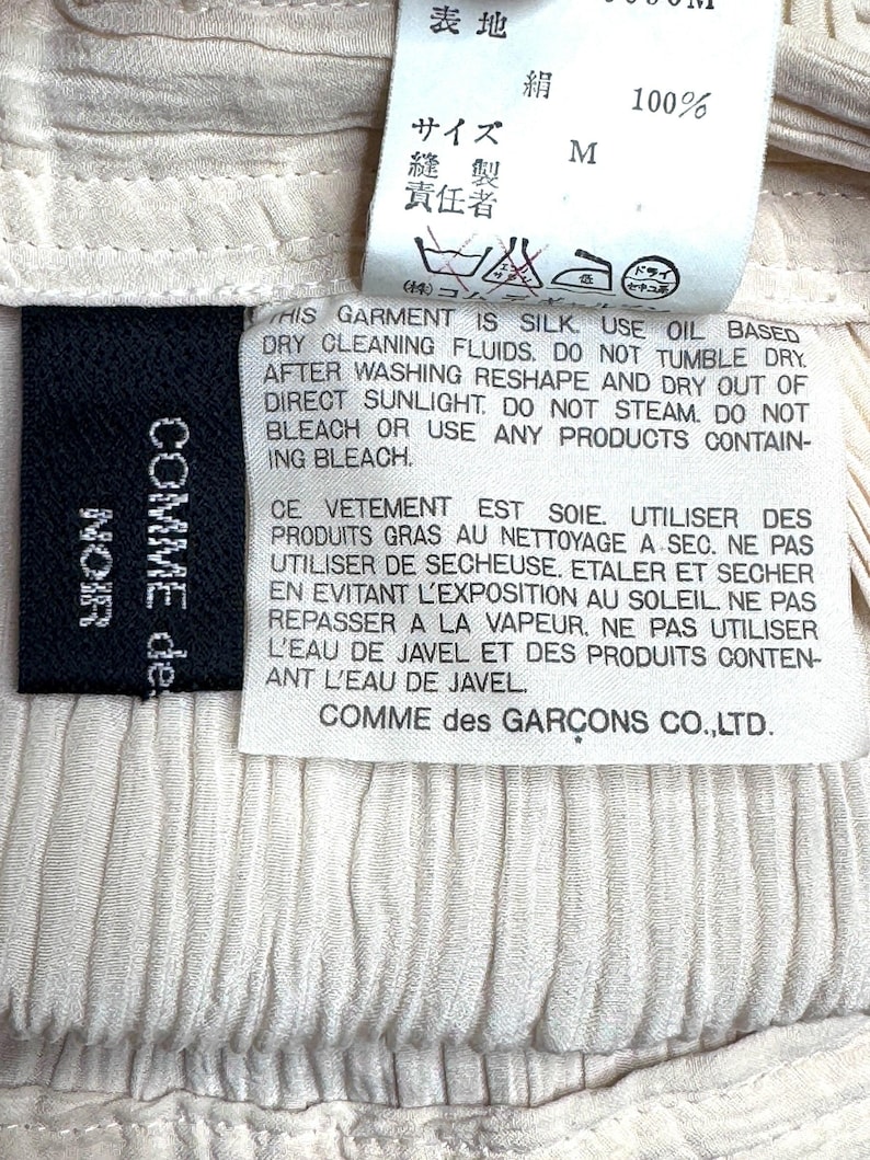 Vintage 2000s COMME des GARÇONS Silk Beige High Waisted Crinkle Pleated Knee Length Midi Skirt | Size M