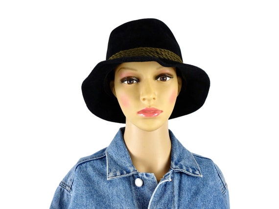 Vintage 1970's Black Velour Brimmed Fedora Hat