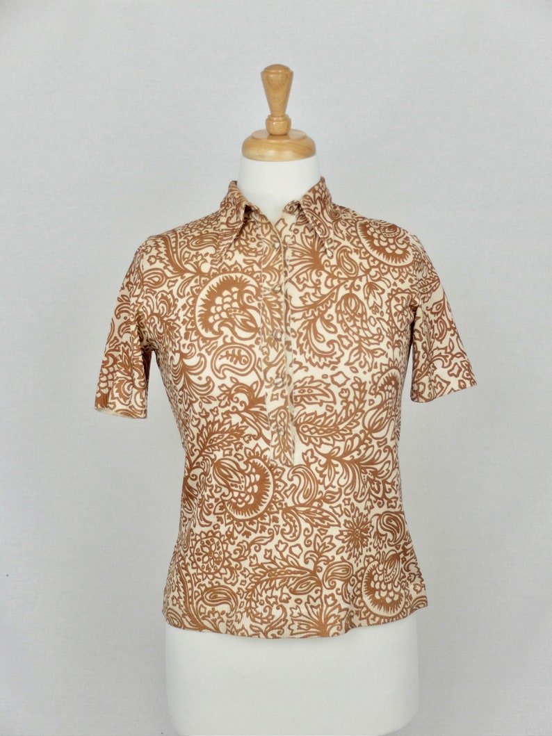 Vintage 1960/'s Mod Abstract Paisley Button Up Blouse with Pointed Collar
