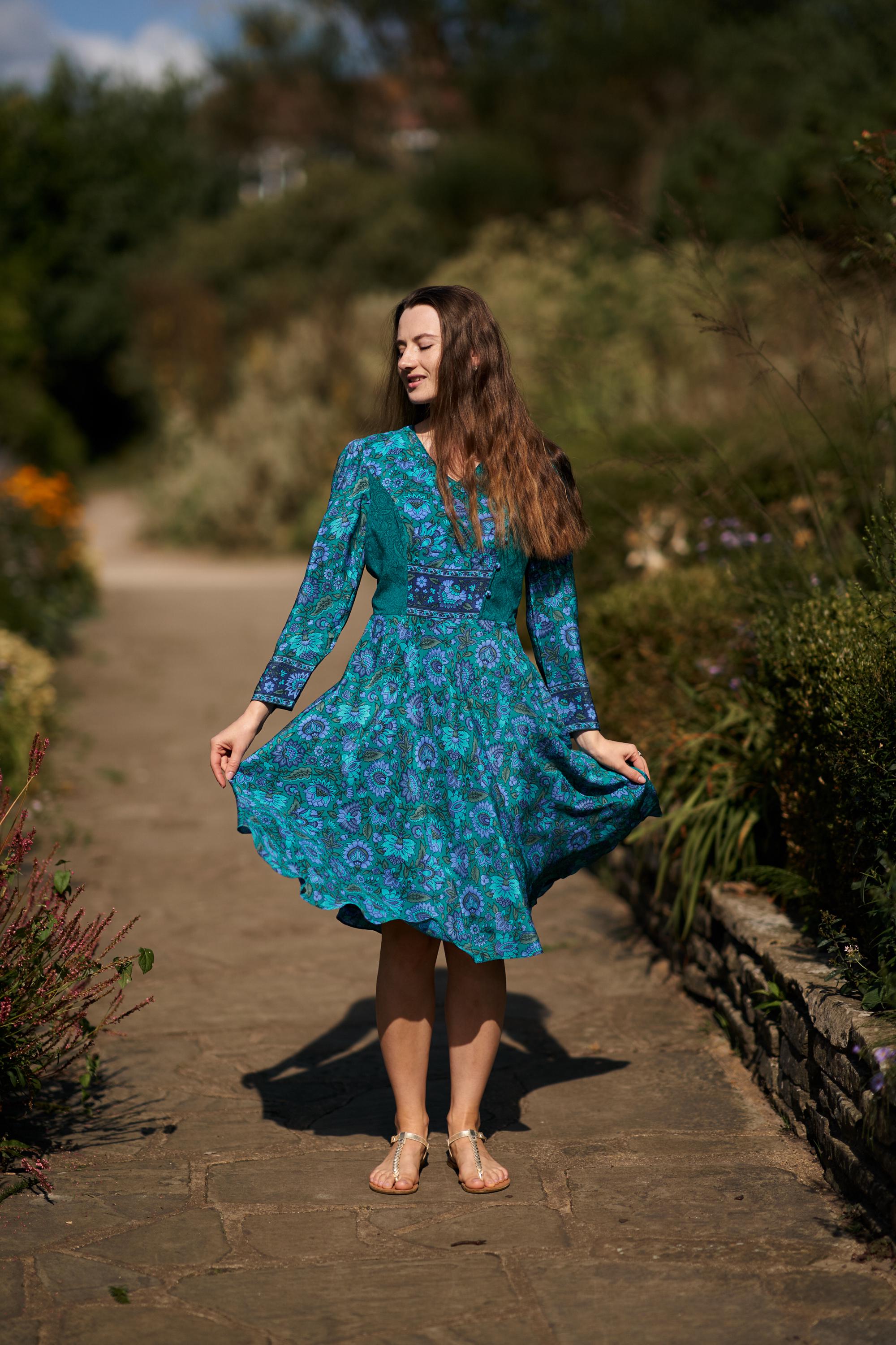 crochet womens dress Sienna Hues Medium 7/8-9/10 but yet unexplored Nerine Emerald Midi Dress Dress Size:8 Socks