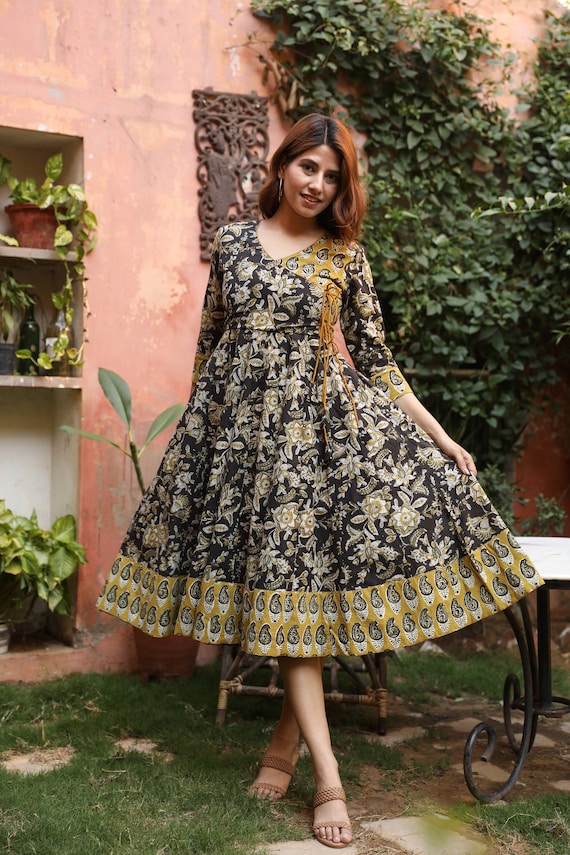 Women Cotton Anarkali Dress Panel Print Pink – ChhipaPrints