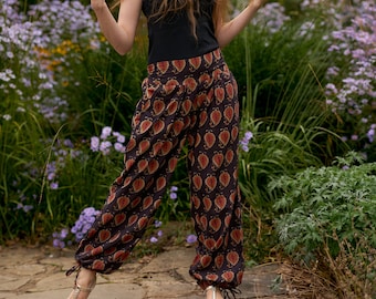 Gandiva - Bohemian Pure Cotton Trousers,Harem Pants,Side Pockets,Straight Line,Meditation,Lounge Wear,Paisley,Ethical,Brown,Red,Tan