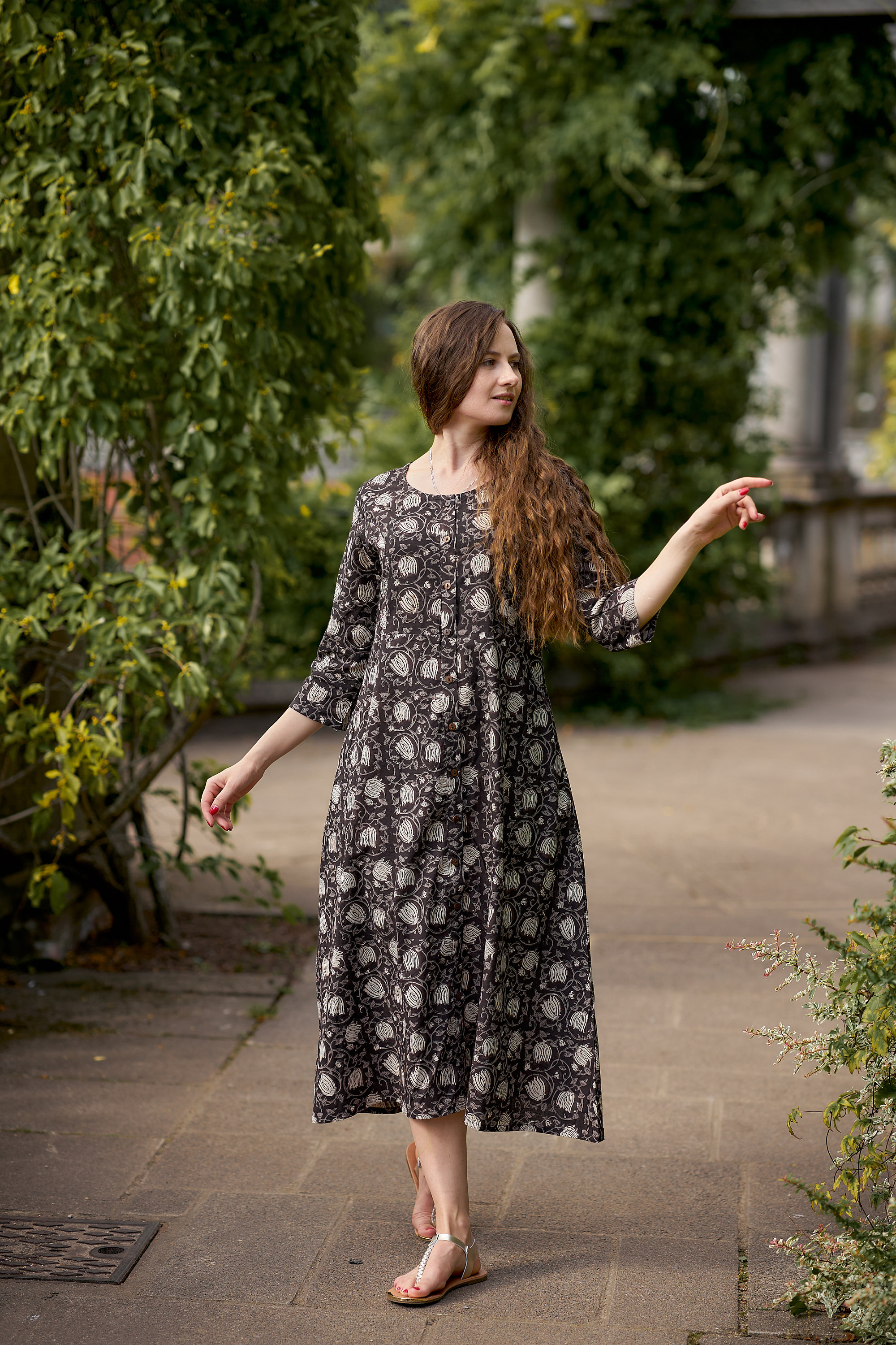 スーツ・フォーマル・ドレス key neck embroidery dress ANDRESD Niana il_fullxfull.3411531426_crfy.jpg
