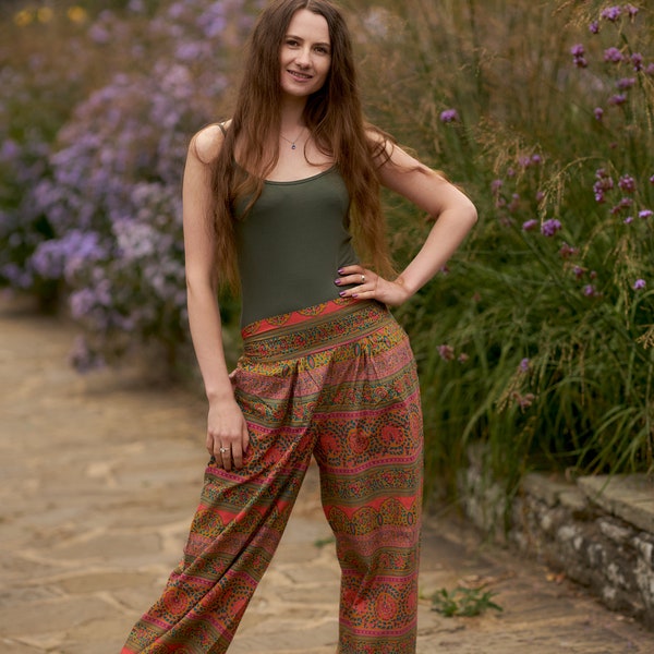 Onam-Trousers/Pants,Side Pockets,Straight Line,Meditation,Lounge Wear,Relaxed Fit,Pure Cotton,Yellow,Green,Ethical Fashion,Bohemian,Floral