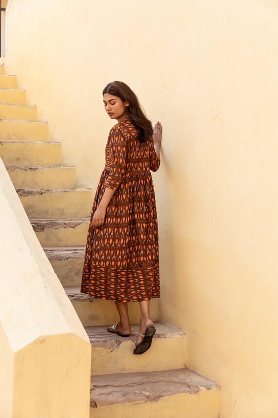 coco brown summer dress Buy New Dress,pure Cotton,handloom,ikat,bohemian,casual-occasional,holiday,summer,brown,orange,handcrafted,ethical Fashion Online in India Salome | Black Twisted Zodiac:Scorpio it exudes effortless elegance. Size:FR 44