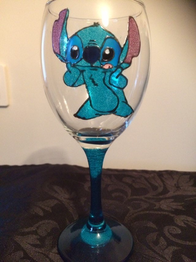 Disney Lilo & Stitch Hawaiian Flowers Teardrop Stemless Wine Glass | 20 Ounces
