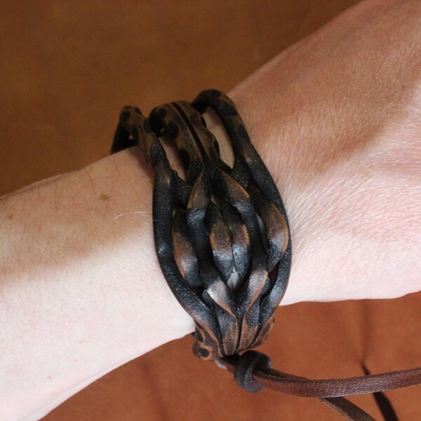 Leather bracelet triple braided leather wristband handmade, unique brown cuff leather, bangle skin wrist strap, bracelet from multiple tapes