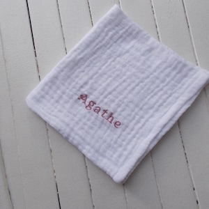 Organic embroidered handkerchiefs, handkerchiefs with first name and initials, cotton square, pocket, washable and recyclable, zero waste, gift