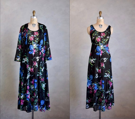 vintage 1970s dark floral peignoir set | vintage … - image 1