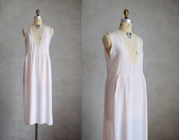 vintage 1930s pale pink silk nightgown | vintage s