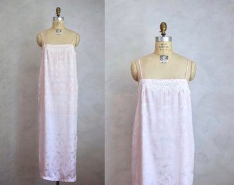 vintage 1980s does 20s pale pink chemise nightgown | vintage 20s style pink lamé lingerie | 20s style slipdress