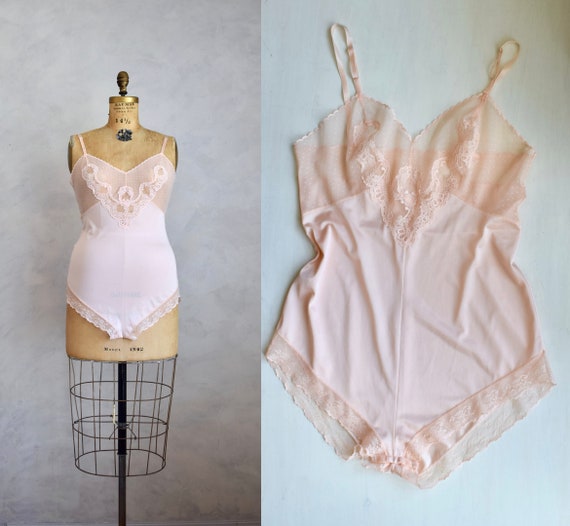 Vintage 1980s Blush Nylon and Lace Teddy Romper 70s 80s Van Raalte Lingerie  Vintage Babydoll Teddy Bride Wedding Lingerie 