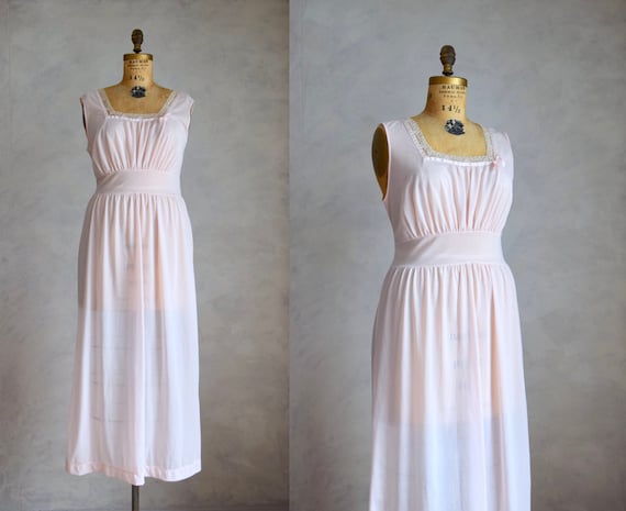 vintage 1950s pink nightgown | lace and nylon bab… - image 1