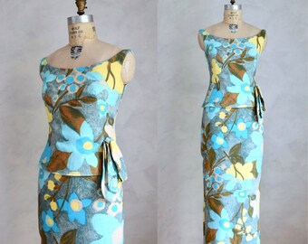 vintage 1960s mod floral set | 60s boat neck top and fitted skirt | 50s vintage pinup fitted cocktail dress