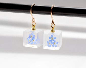 forget-me-not earrings, contemporary jewelry, minimalist, hook earrings, flower, real plants, dangle & drop earrings