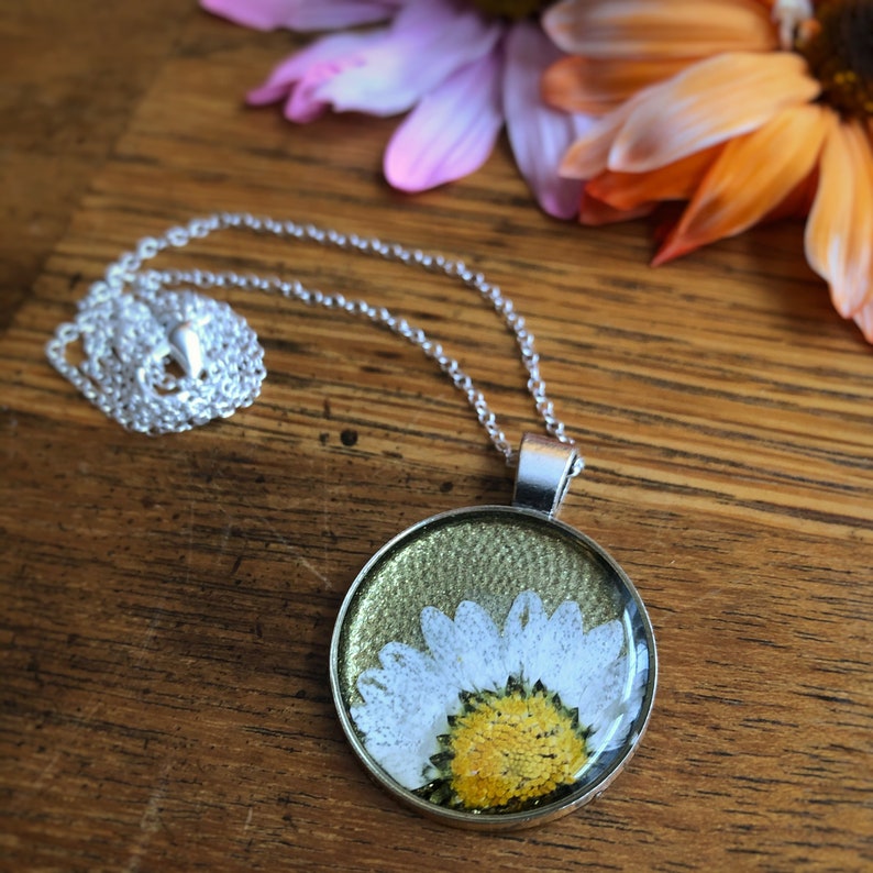 Daisy Pendants