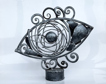Handgesmede abstracte sculptuur: raar woondecor - ijzeren sculptuur