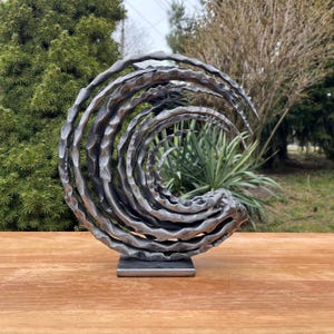 Escultura abstracta &quot;Espiral&quot;. Decoración del hogar