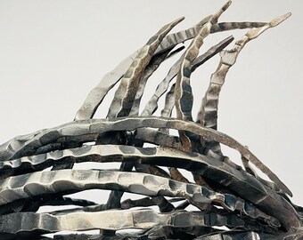 Unity pewter 英国製　フィッシュガラス　アールデコ　アンティーク Abstract Metal Fish Sculpture – Forged Modern Art