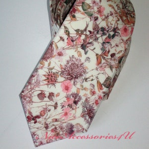 Pale peach men&#39;s floral tie Liberty of London print -Wild Flowers. Blush skinny wedding tie. Slim necktie for men. Liberty print tie