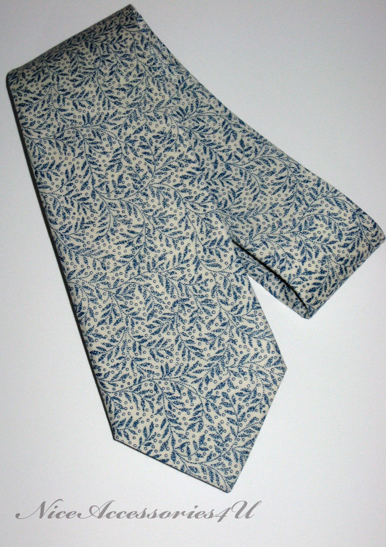 Liberty print tie. Men's blue wedding necktie. Slim | Etsy