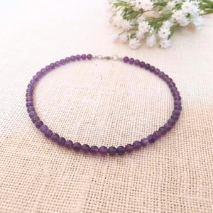Amethyst-Halskette 6 mm - Natürliche Purpur-Edelstein-Perlen-Halskette, Handgemachter Heilkristall-Schmuck, Minimalistische Elegante Halskette, Geschenk für Sie