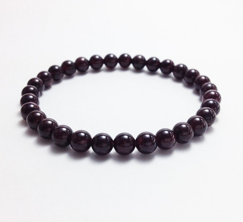 Garnet bracelet 6 mm Garnet bead Round bead bracelet Woman bracelet Simple bracelet
