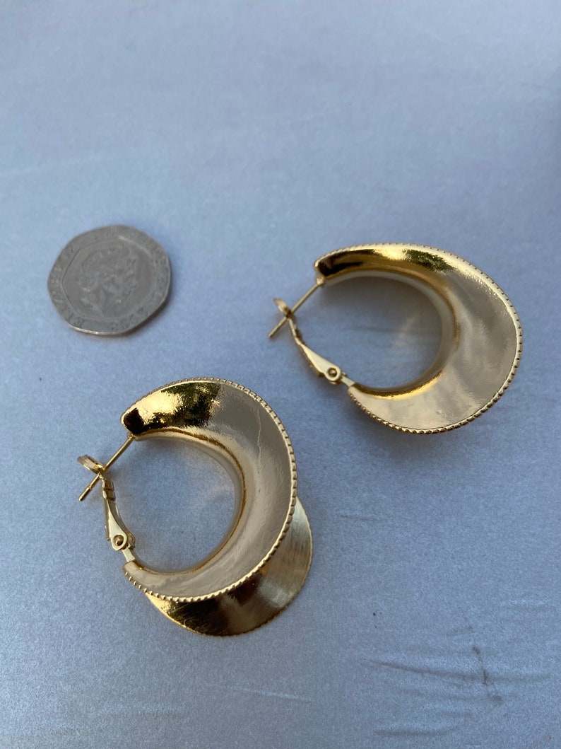 Gold Flute Earrings/ Statement Earrings/ Gold Hoops/boucles d'oreilles africaines image 9