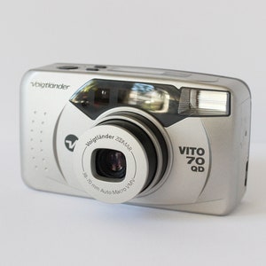 VOIGTLANDER Zoomar Vito 70 QD 35mm Film Point-and-Shoot Camera with 38-70mm Auto Macro VMV Lens - Works