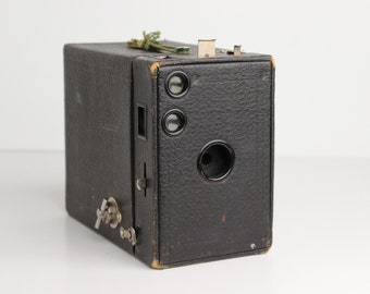 Vintage Kodak Brownie Camera No. 2-A Brownie Model C Made in USA 1930s  - Props or Display