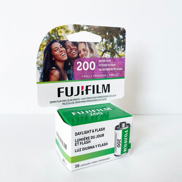 FUJIFILM 200 - 35mm Color Film - 36 Exposures -  Individual Rolls - FujiColor