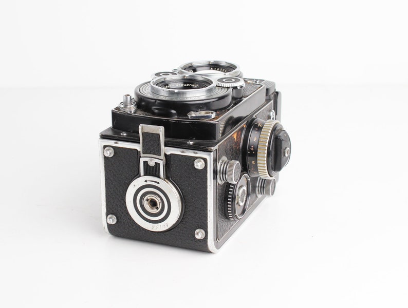 ROLLEIFLEX 3.5F Type 1 with 75mm f/3.5 XENOTAR Lens 6x6 TLR Medium Format Film Camera Needs Repair image 9