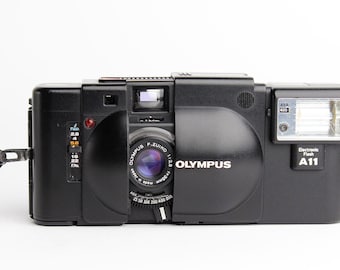 【訳アリ品】OLYMPUS XA2 & Electric Flash A16 olympus-xa2-flash-a16-35mm-35-