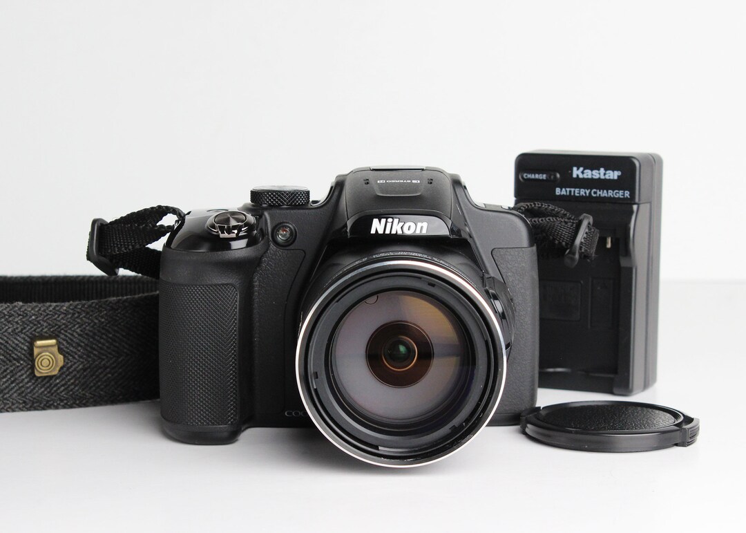 Nikon COOLPIX P610 16 Megapixel Digital Camera Black With Battery and  Charger Works