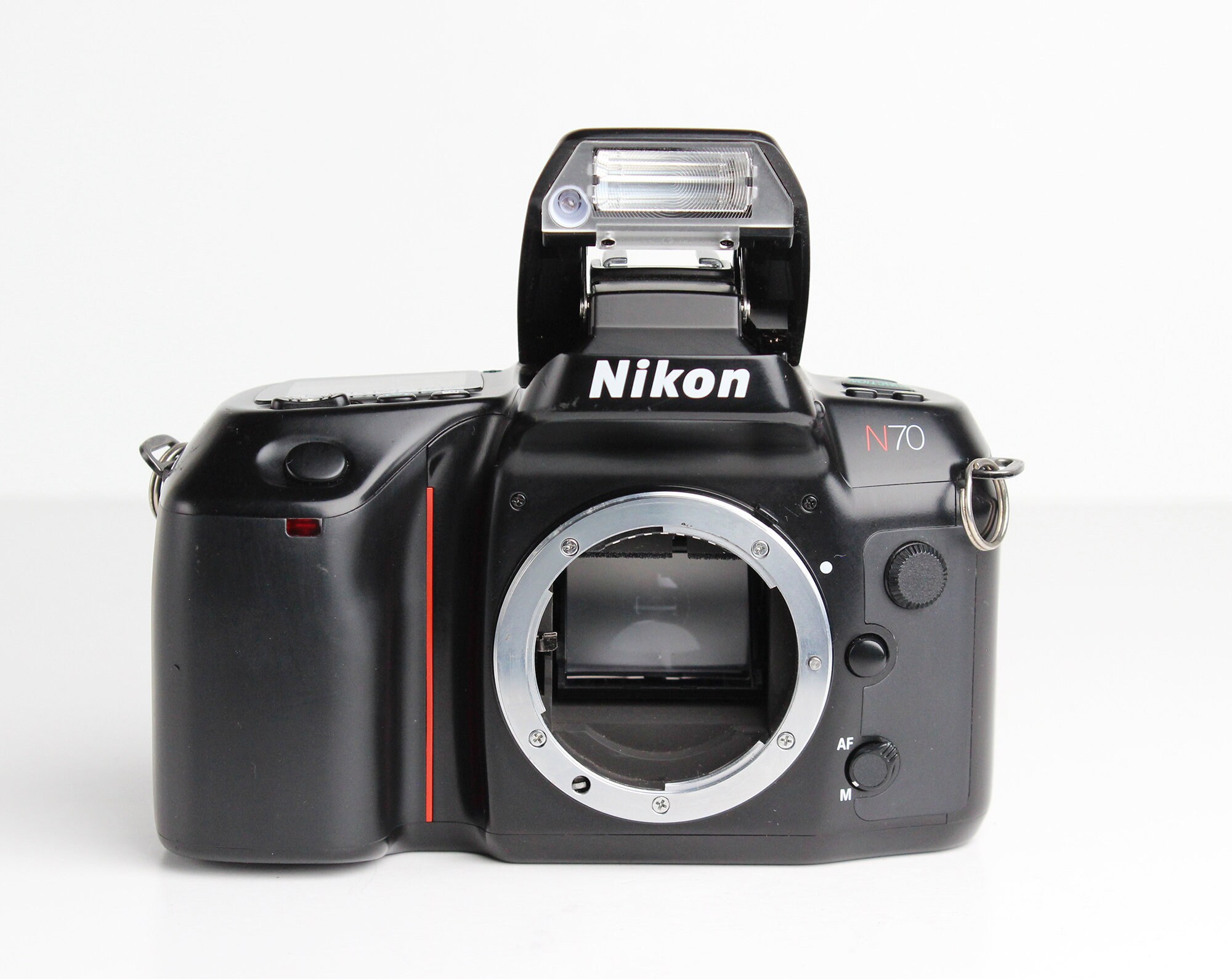 Nikon n70 discount