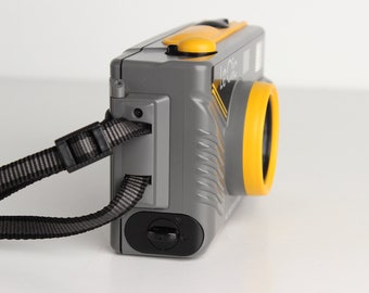 Le Clic Tuff35 All Weather 35mm Point-and-shoot Film Camera - Near
